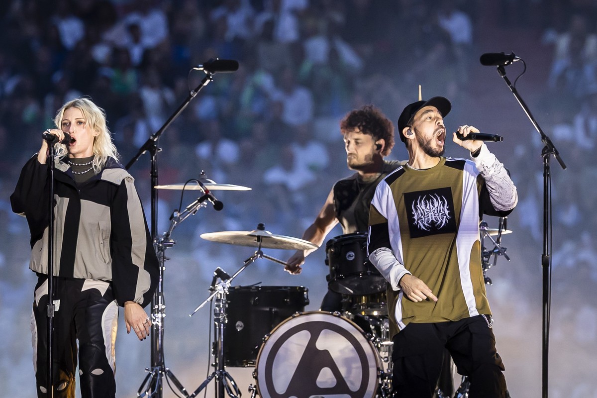 Linkin Park performs before the Champions League final soccer match between Paris Saint-Germain and Inter Milan at the Allianz Arena in Munich, Germany, on Saturday, May 31, 2025.(KEYSTONE/Michael Buh ...
