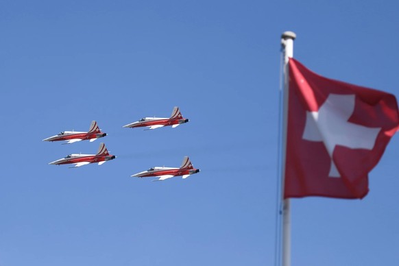 Lauberhorn-Abfahrt und Basel Tattoo – aber am Eidgenössischen Schwingfest tritt die Patrouille Suisse nicht auf.