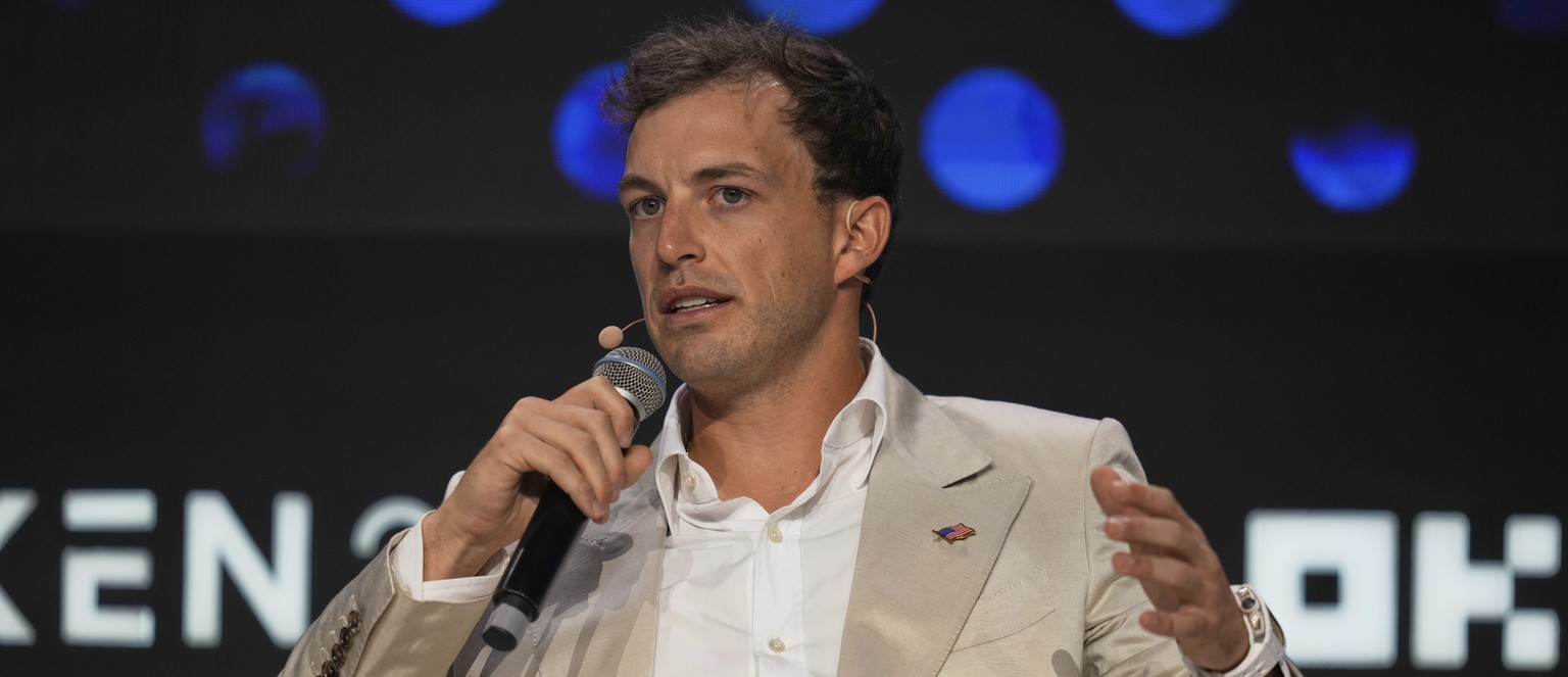 Co-founder of World Liberty Financial Zach Witkoff speaks during Token 2049, a Crypto event, in Dubai, United Arab Emirates, Thursday, May 1, 2025. (AP Photo/Altaf Qadri)
Emirates Crypto