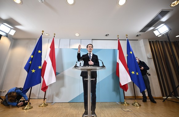 epa09616318 Austrian ex-chancellor Sebastian Kurz addresses a press conference at the Political Academy of the Austrian People&#039;s Party (OeVP) in Vienna, Austria, 02 December 2021. EPA/CHRISTIAN B ...