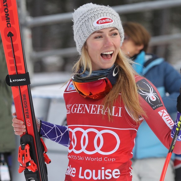 ABD0017_20171203 - LAKE LOUISE - KANADA: Siegerin Mikaela Shiffrin (USA) am Samstag, 2. Dezember 2017, w