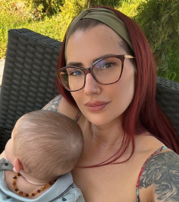 Sandra Schuler mit ihrem Sohn Max.