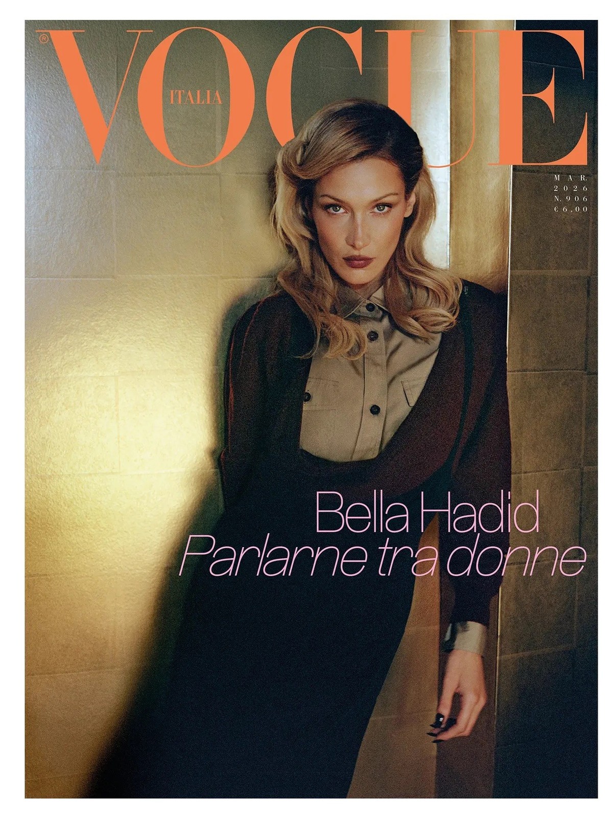 Bella Hadid est la covergirl de Vogue Italia ce mois-ci, avec une interview réalisée par sa soeur Gigi en prime.