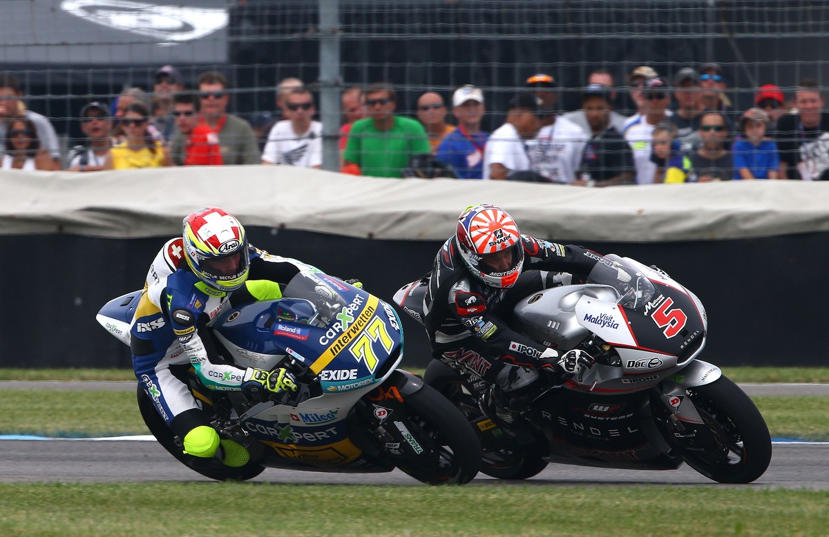 Dominique Aegerter und Johann Zarco liefern sich in Indianapolis einen Kampf mit harten Bandagen.&nbsp;