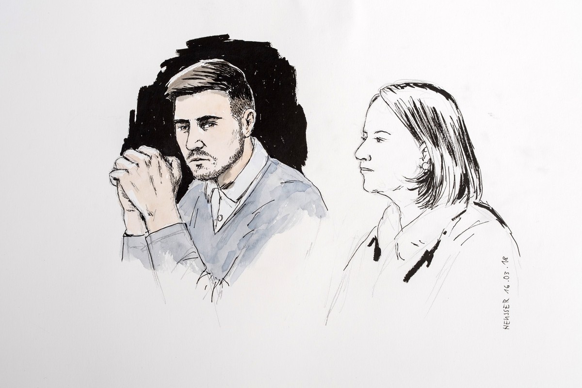 Thomas N. links, und Pflichtverteidigerin Renate Senn, rechts, bei der Urteilsverkuendung zum Vierfachmord von Rupperswil im Bezirksgericht Lenzburg in Schafisheim (AG), aufgenommen am Freitag, 16. Ma ...