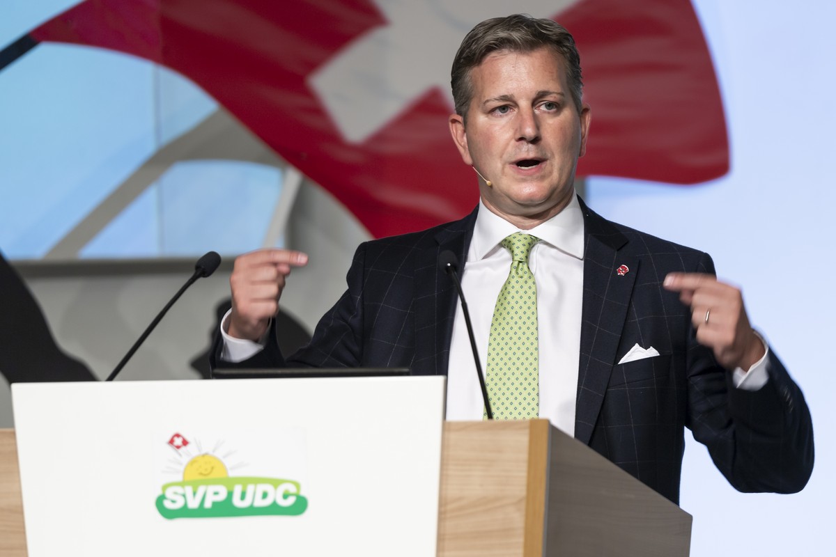 Marco Chiesa, president de l'UDC Suisse, parle lors de l'Assemblee des delegues de l'UDC Suisse (Delegiertenversammlung der SVP) le samedi 21 aout 2021 a Granges-Paccot pres de Fribourg ...