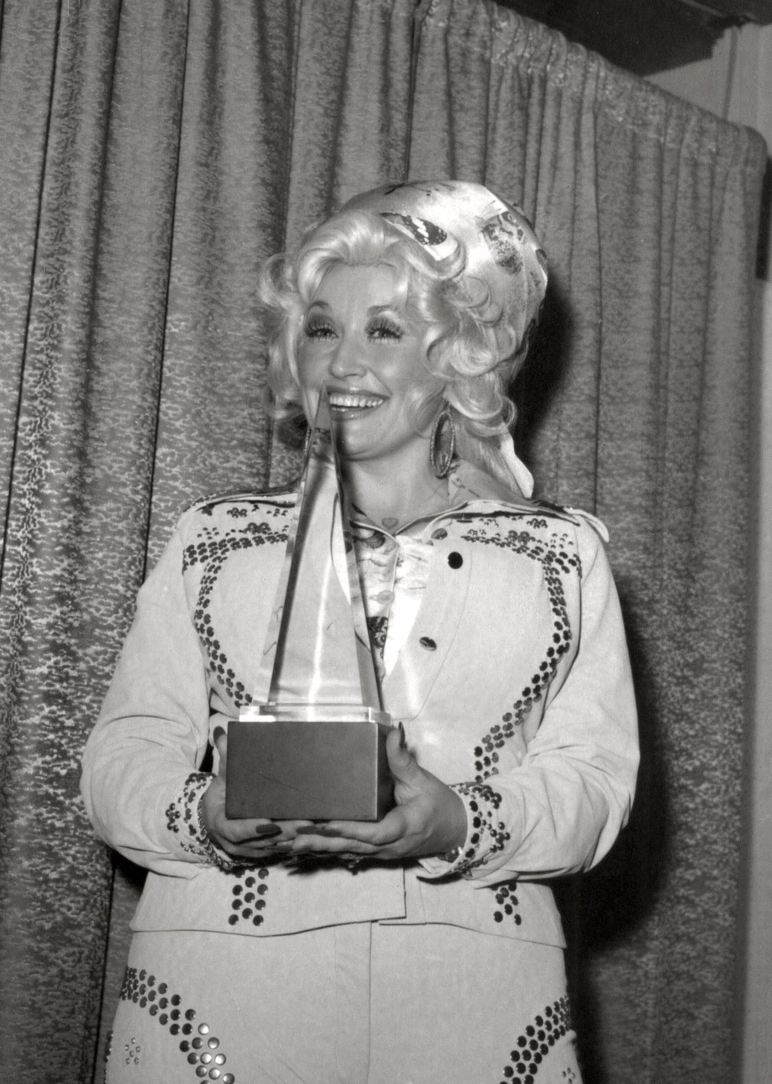 ARCHIVE Aug. 7, 2003 - DOLLY PARTON.4TH AMERICAN MUSIC AWARDS. NATE CUTLER/ Copyright: xNatexCutlerx