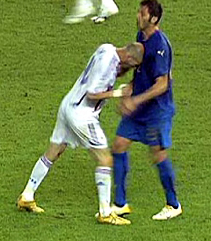 09.07.2006: Weil Materazzi Zidanes Schwester beleidigt, kommt es zum berühmtesten Kopfstoss der Fussball-Geschichte