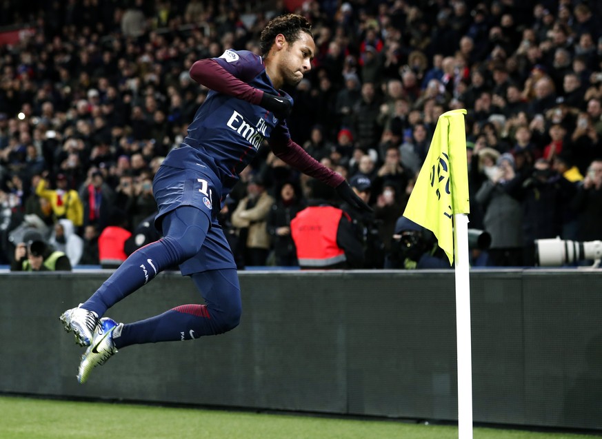 epa06447996 Paris Saint Germain striker Neymar Jr celebrates scoring a goal during the ligue 1 soccer match between Paris Saint Germain and Dijon in Paris, France, 17 January 2018. EPA/IAN LANGSDON