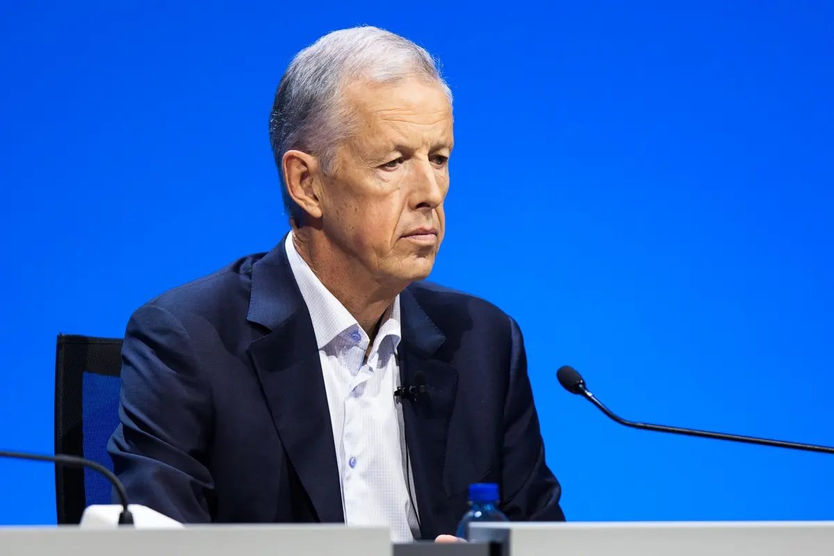 Novartis-Vizepräsident Simon Moroney war Co-Gründer und während 27 Jahren Morphosy’s-Chef. Seine Rolle in dem Deal will Novartis nicht kommentieren.