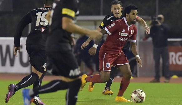 Carlos Varela kommt gegen Sions Carlitos zu spät.