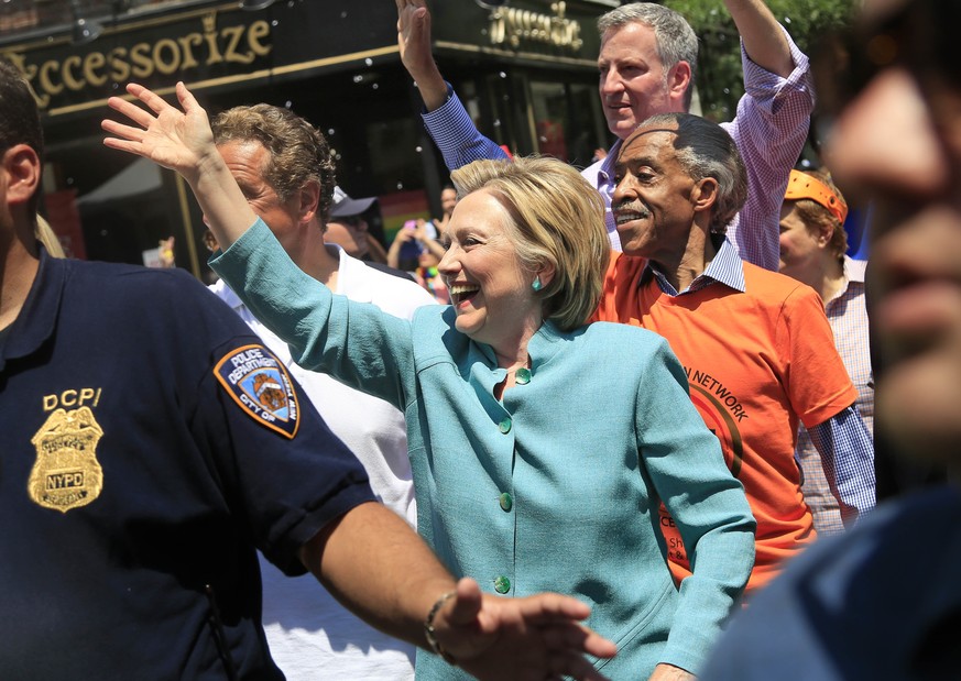 Sie hat gut lachen: Hillary Clinton an der Pride-Parade in New York.