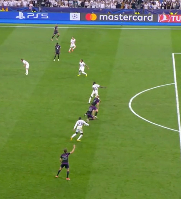 Champions League Bayern Real Offside-Szene 8.5.2024