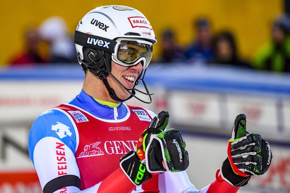 epa07174995 Ramon Zenhaeusern of Switzerland reacts in the finish area after the second run of the Men&#039;s Slalom race at the FIS Alpine Skiing World Cup in Levi, Finland, 18 November 2018. EPA/KIM ...