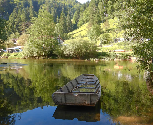 Tariche Fähre Doubs Rauszeit flache Wanderungen einfache Wanderungen Schweiz