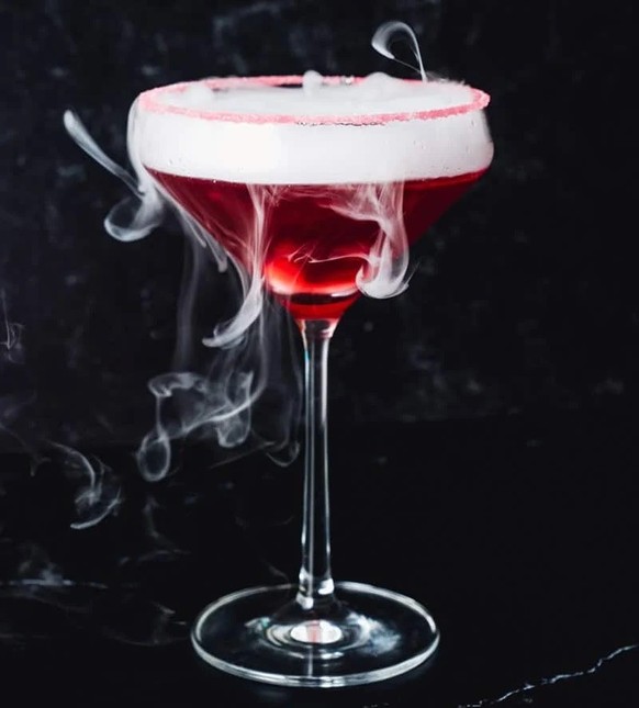 Vampire&#039;s Kiss Cocktail – Happy Halloween.

https://www.acouplecooks.com/wp-content/uploads/2021/08/Vampires-Kiss-Cocktail-005.jpg
