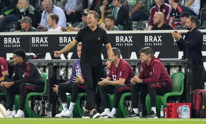 Bayern&#039;s head coach Julian Nagelsmann reacts during the German Bundesliga soccer match between Borussia Moenchengladbach and Bayern Munich in Moenchengladbach, Germany, Friday, Aug. 13, 2021. (AP ...