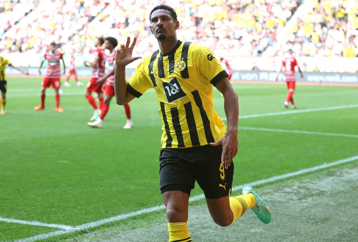Sport Bilder des Tages Augsburg, Deutschland 21. Mai 2023: Fussball, Herren, Saison 2022/2023, FC Augsburg - Borussia Dortmund, Bundesliga, WWK Arena 0:1 durch Sebastien Haller Borussia Dortmund, Tor, ...