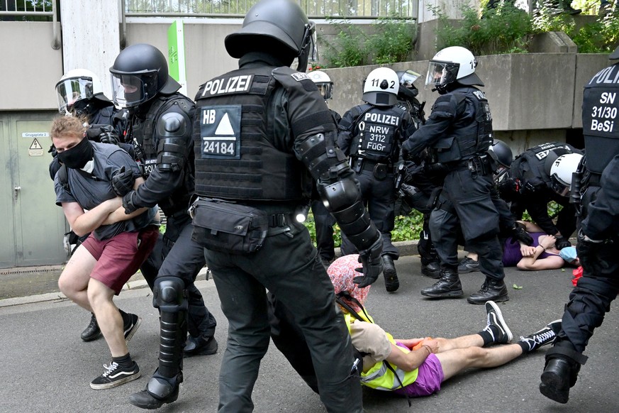 dpatopbilder - 29.06.2024, Nordrhein-Westfalen, Essen: Unweit der Grugahalle l