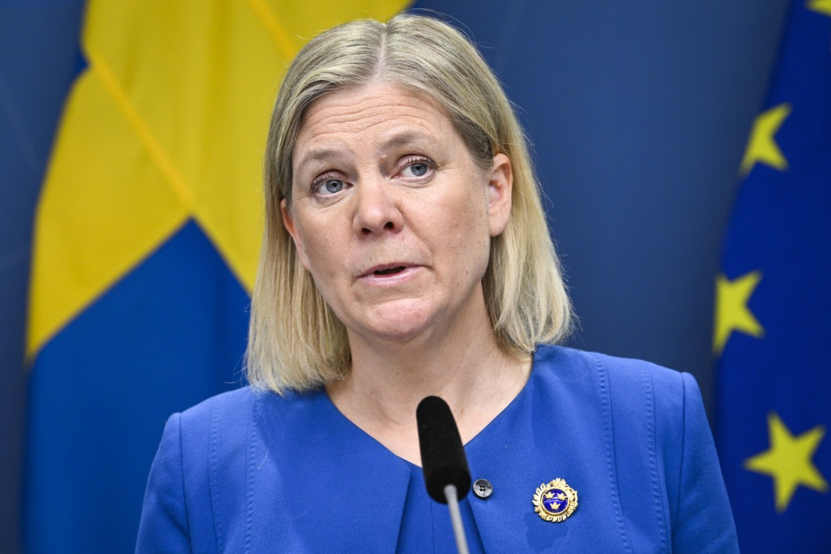 epa09950824 Sweden's Prime Minister Magdalena Andersson gives a news conference in Stockholm, Sweden, 16 May 2022. Sweden's government has decided to apply for a NATO membership. The Swedish ...