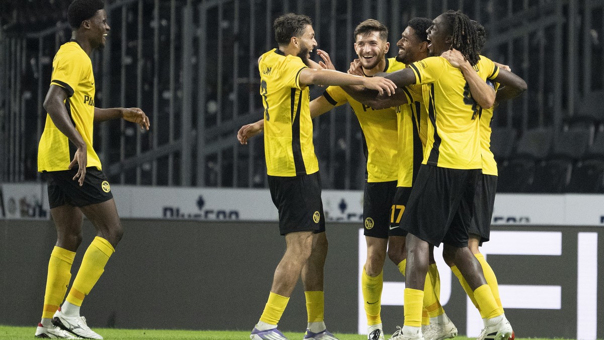 epa12331445 YB's player celebrate the 3-1 goal during the UEFA Europa League playoff 2nd leg match between BSC Young Boys and Slovan Bratislava at the Wankdorf stadium in Bern, Switzerland, 28 Au ...