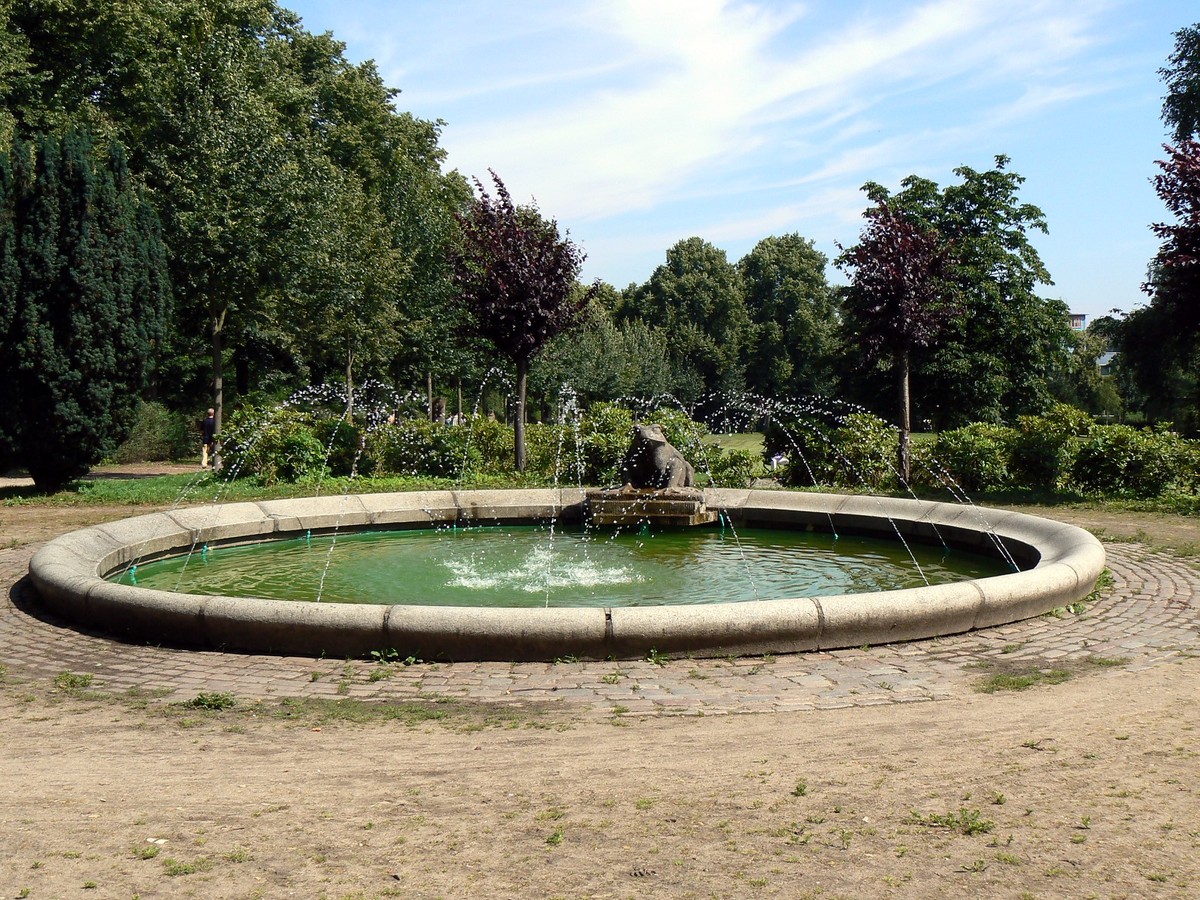 Brunnen im Carlisle Park beim Bahnhof