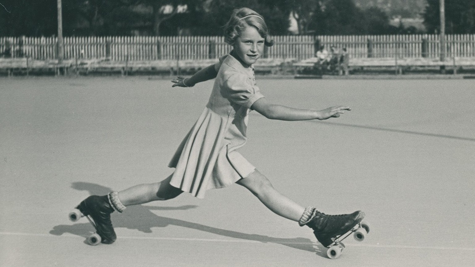 Tireless on roller skates.  Ursula Wehrli 1938.