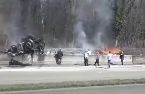 Bei einem Unfall auf der Autobahn A2 bei Muttenz BL ist 14. Januar 2018 ein Lastwagenfahrer schwer verletzt worden. Er wurde mit einem Helikopter ins Spital gebracht.

Der in Richtung Basel fahrende S ...