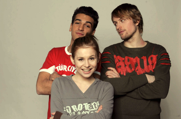 Axel Schreiber, Elias Mbarek und Josefine Preuss zur ersten Staffel «Türkisch für Anfänger», 2006.