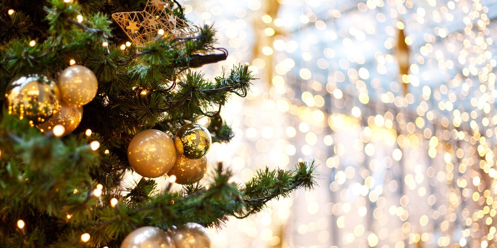 Es geht los: Erste Städte montieren schon Anfangs November weihnachtliche Beleuchtung. (Symbolbild)