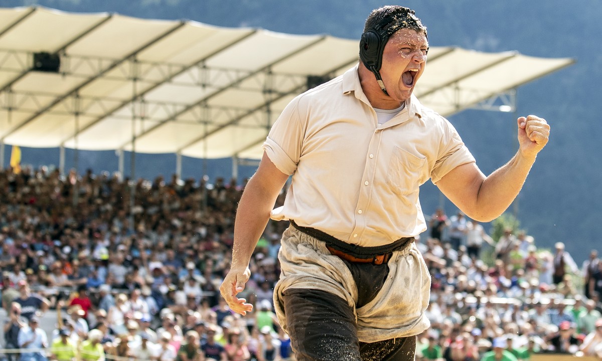 Nick Alpiger gewinnt das 113. Innerschweizer Schwing- und Aelplerfest am Sonntag, 7. Juli 2019, in Flueelen. (KEYSTONE/Alexandra Wey).