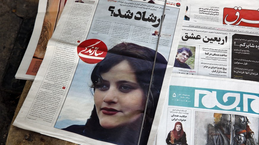 epa10191412 Iranian daily newspapers reporting Mahsa Amini