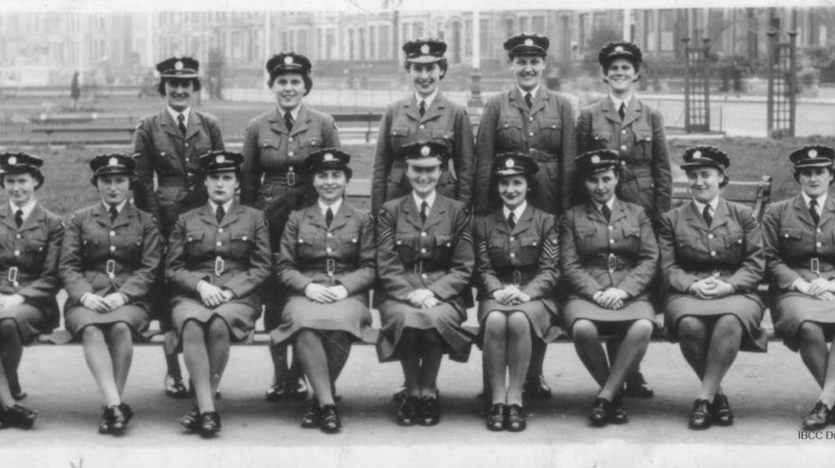 Membres de la WAAF à Morecambe, Angleterre. IBCC Digital Archive. CC BY-NC