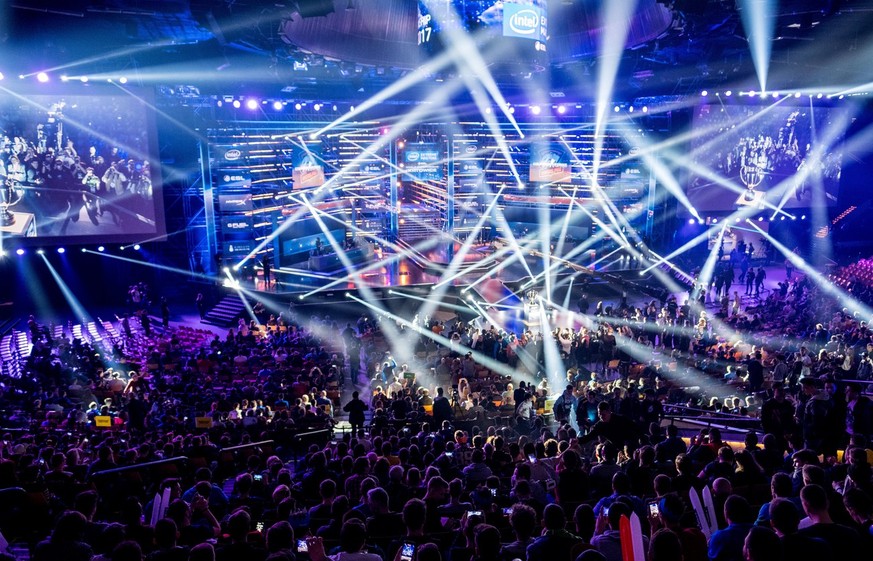 Auch in Polen beim «Poland Intel Extreme Masters» begeistert Gamen die Massen.