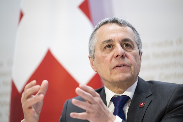 Bundesrat Ignazio Cassis spricht an einer Medienkonferenz ueber das Paket Schweiz-EU, am Mittwoch, 30. April 2025, im Medienzentrum Bundeshaus in Bern. (KEYSTONE/Anthony Anex)
