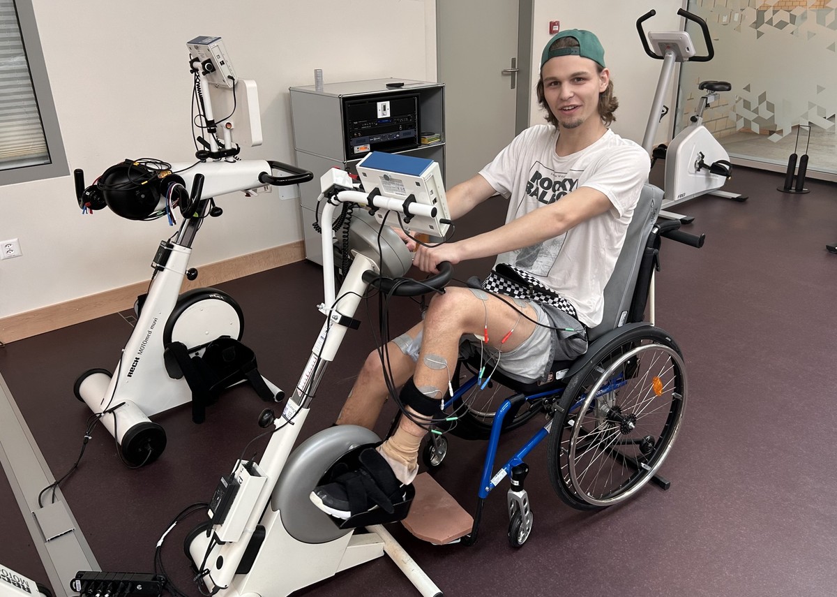 Marc beim Training im Paraplegiker-Zentrum in Nottwil.