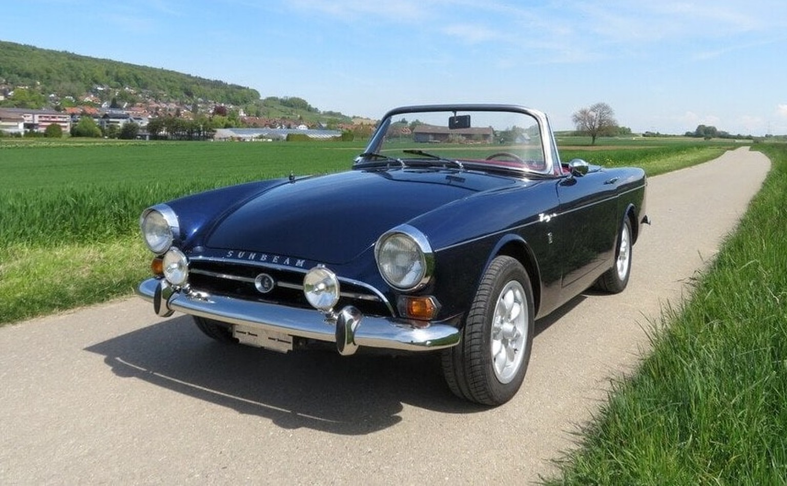 1966 Sunbeam Tiger https://www.classicdriver.com/en/car/sunbeam/tiger/1966/1057952