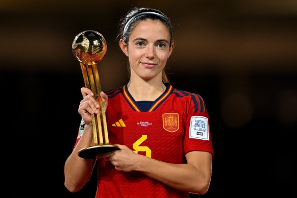 epa10809847 Aitana Bonmati of Spain poses with the Golden Ball after winning the FIFA Women&#039;s World Cup 2023 Final soccer match between Spain and England at Stadium Australia in Sydney, Australia ...