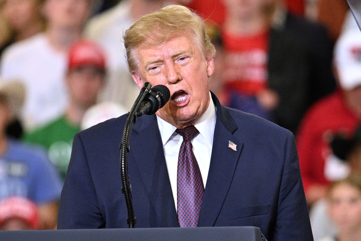 President Donald Trump speaks at a campaign rally at the Shoemaker Center at Ohio University Chillicothe in Chillicothe, Ohio, Wednesday, Oct. 28, 2026. (AP Photo/Jon Cherry)
Trump