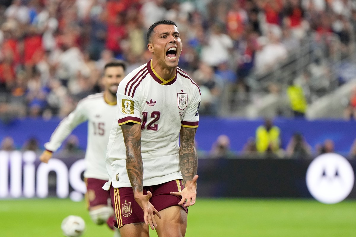 Spain's Pedro Porro reacts after scoring his side's second goal during the World Cup semifinal soccer match between France and Spain in Arlington, Texas, near Dallas, Tuesday, July 14, 2026. ...