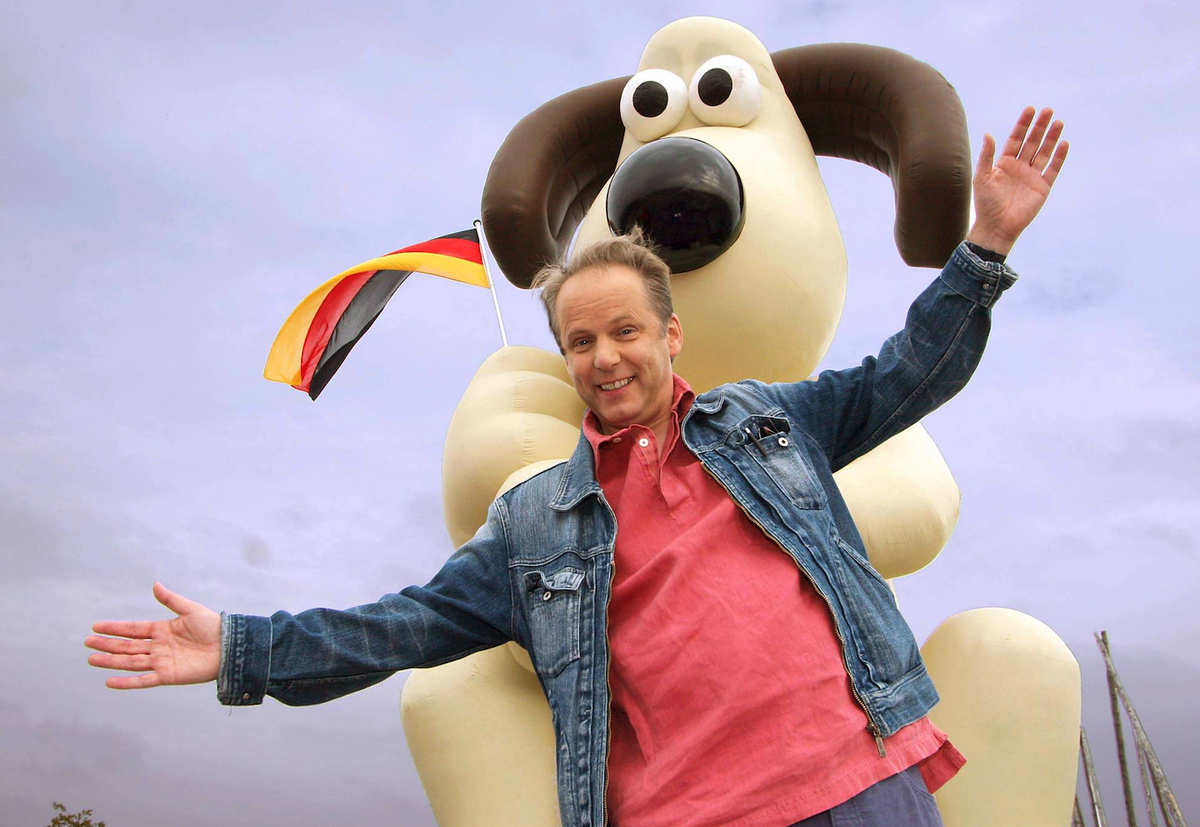Nick Park with Gromit. In Germany.