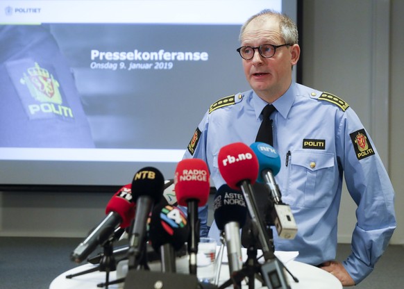 epa07270895 Police inspector Tommy Broske attends press conference in Lillestrom, some 20 km north of Oslo, 09 January 2019. According to the police Anne-Elisabeth Falkevik Hagen, the wife of Norwegia ...