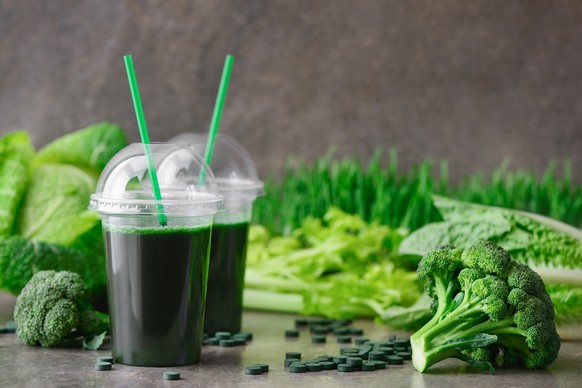 smoothie gemüse detox brokkoli pillen gesundheit