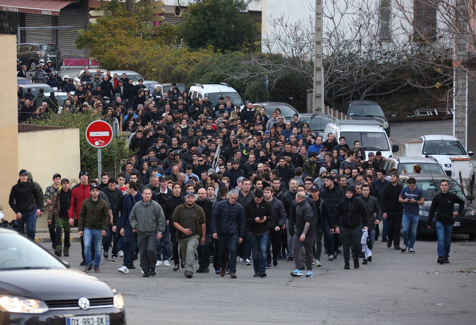 Anti-Islam-Protest auf Korsika: Mehrere Hundert Personen demonstrierten in einem Ausländerviertel in der Hauptstadt&nbsp;Ajaccio.