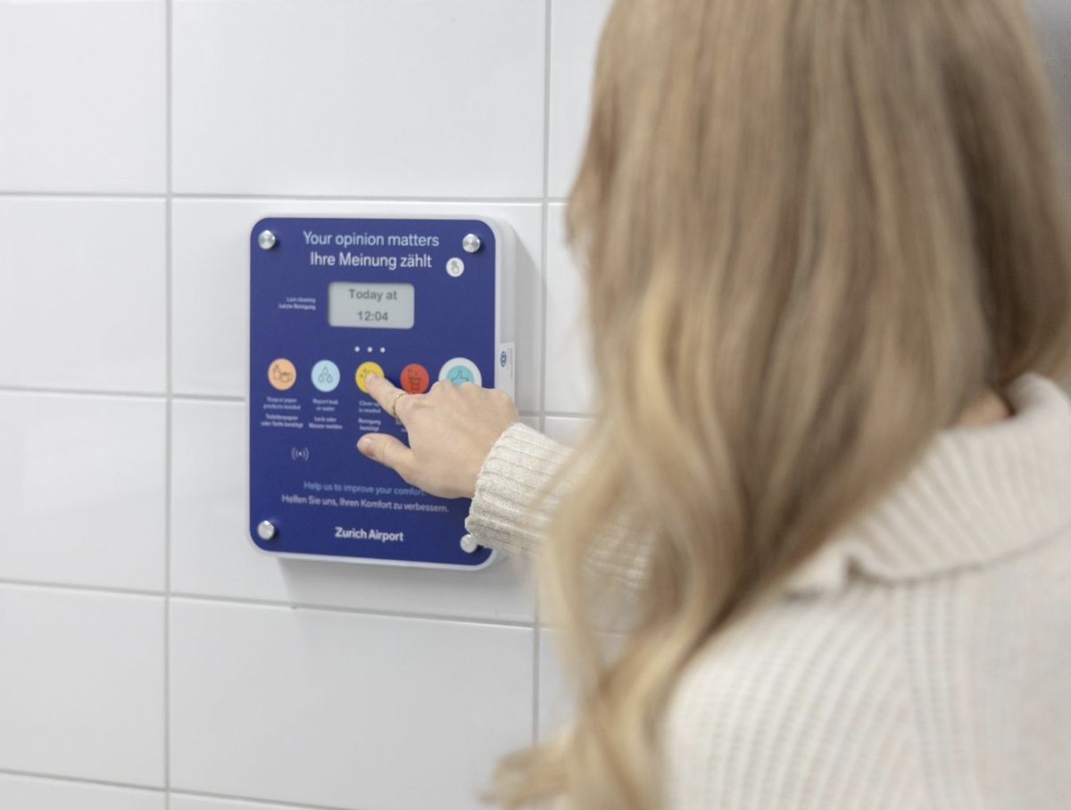l'aéroport de Zurich mettra en place un système de comptage des usagers des toilettes et un enregistreur de feedback