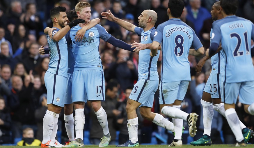 Britain Football Soccer - Manchester City v Middlesbrough - Premier League - Etihad Stadium - 5/11/16 Manchester City&#039;s Sergio Aguero celebrates scoring their first goal with team mates Action Im ...