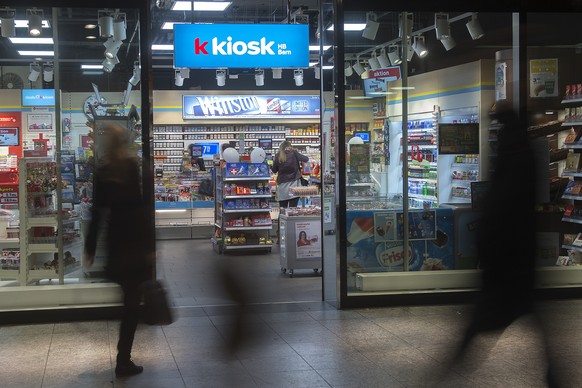 ARCHIVBILD ZUM JAHRESUMSATZ 2018 VON VALORA, AM MITTWOCH, 20. FEBRUAR 2019 - Der Kiosk der zur Valora Gruppe gehoerenden &#039;&#039;k kiosk&#039;&#039; , im Bahnhof Bern, am Montag, 10. November 2014 ...