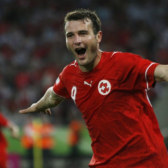 Swiss striker Alex Frei jubilates after scoring the 2-0 during the group G preliminary round match of 2006 FIFA World Cup between Switzerland and South Korea in Hanover, on Friday, 23 June 2006. (KEYS ...