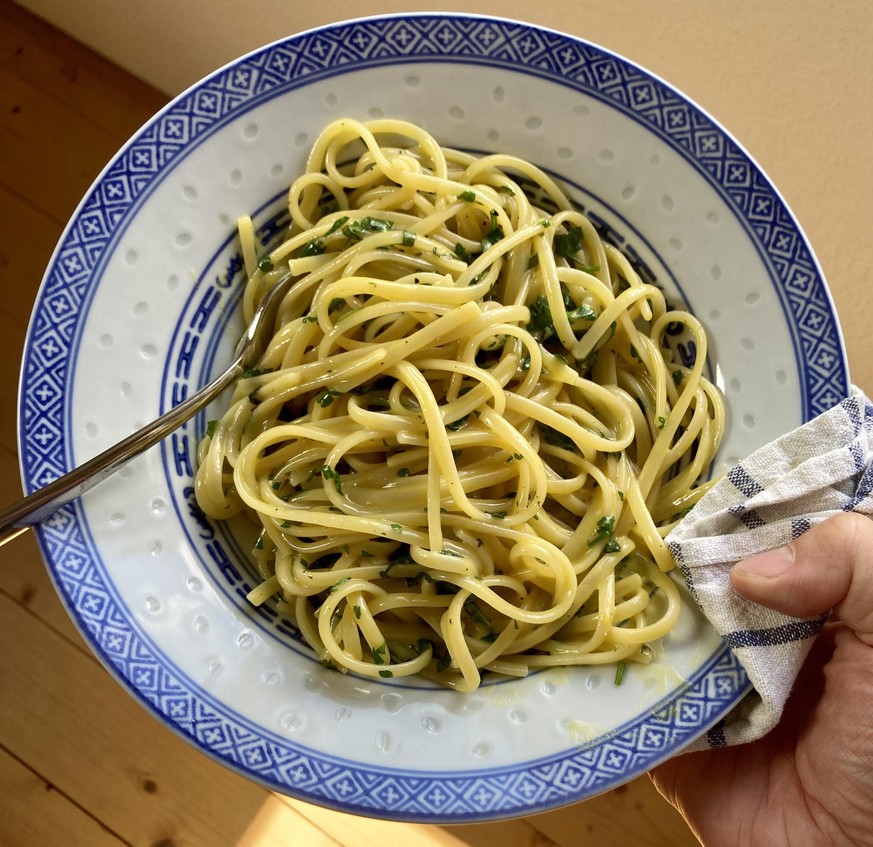 linguine con salsa cruda kochen food essen pasta vegetarisch baroni