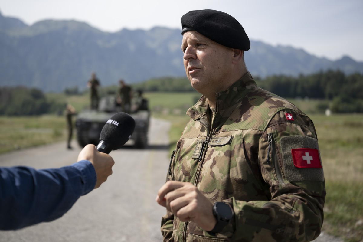Korpskommandant Benedikt Roos, Chef der Armee, im Interview mit Journalisten der Keystone-ATS, waehrend eines Medienanlasses zu Drohnen, Drohnenabwehr und Robotik fuer die Verteidigungsfaehigkeit im R ...